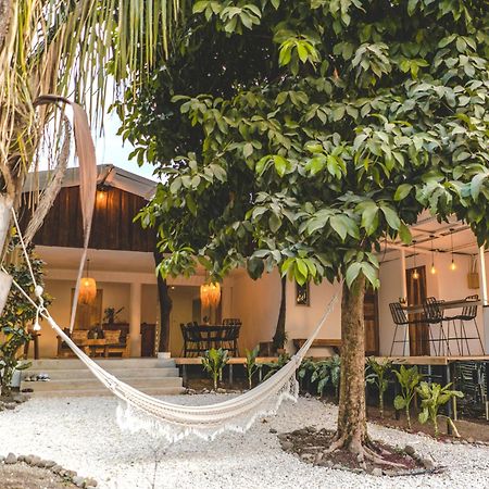 Cuatro Vientos Lodge & Apartments - Mal Pais, Costa Rica Playa Santa Teresa  外观 照片