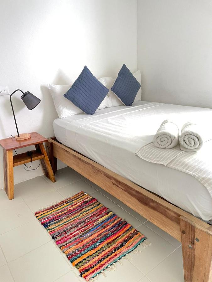 Cuatro Vientos Lodge & Apartments - Mal Pais, Costa Rica Playa Santa Teresa  外观 照片