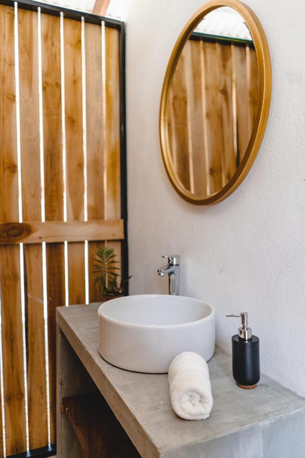 Cuatro Vientos Lodge & Apartments - Mal Pais, Costa Rica Playa Santa Teresa  外观 照片