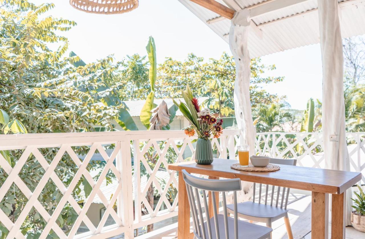Cuatro Vientos Lodge & Apartments - Mal Pais, Costa Rica Playa Santa Teresa  外观 照片