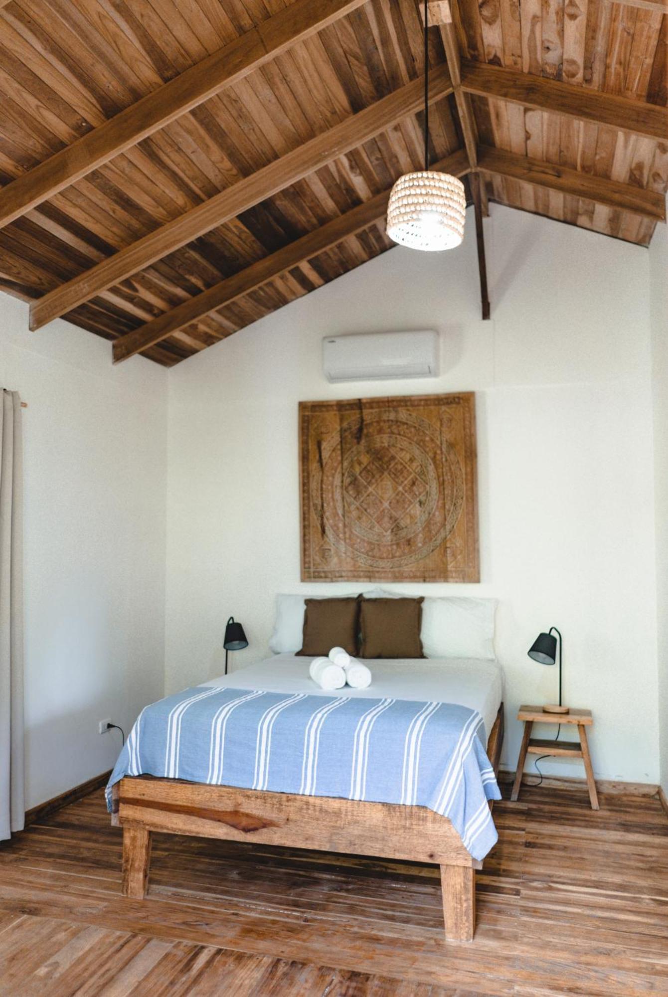 Cuatro Vientos Lodge & Apartments - Mal Pais, Costa Rica Playa Santa Teresa  客房 照片