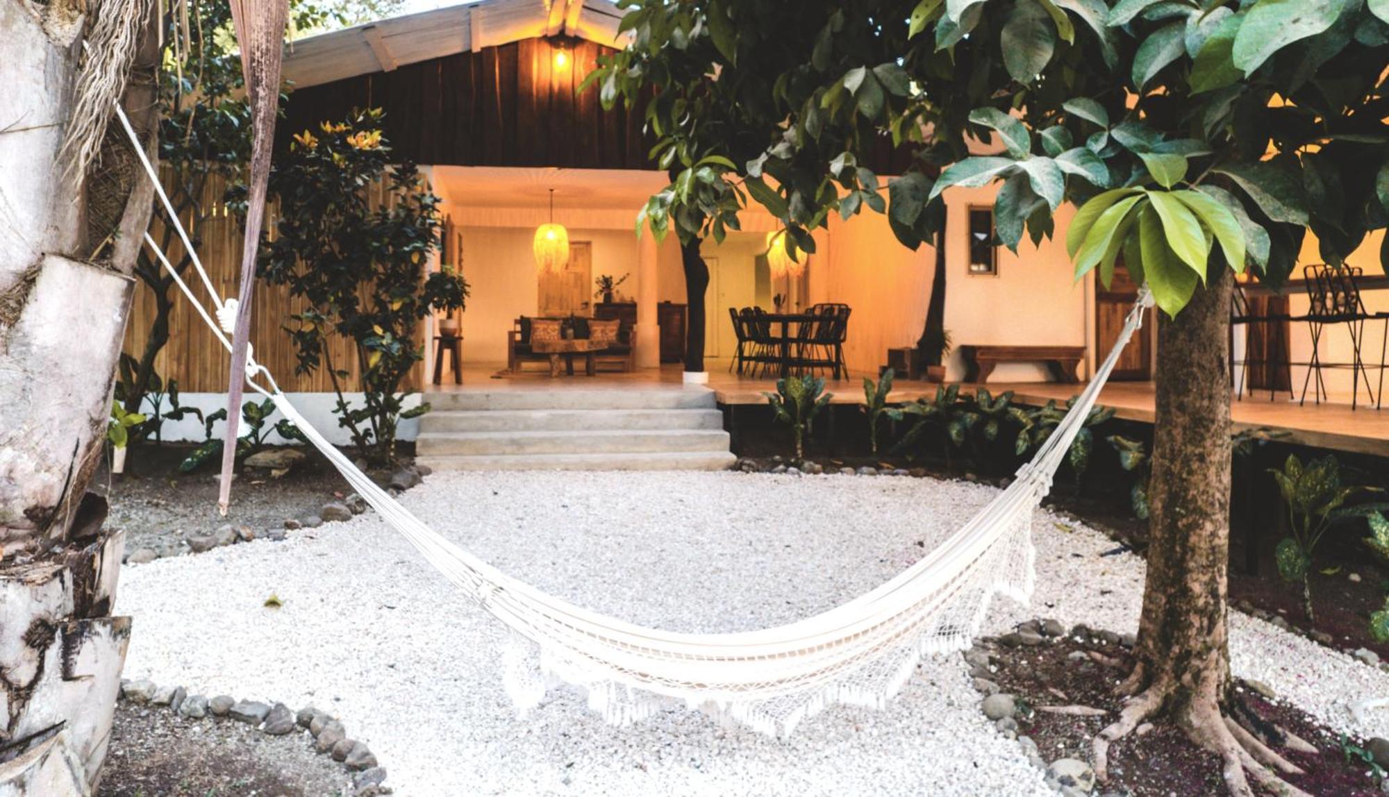 Cuatro Vientos Lodge & Apartments - Mal Pais, Costa Rica Playa Santa Teresa  外观 照片
